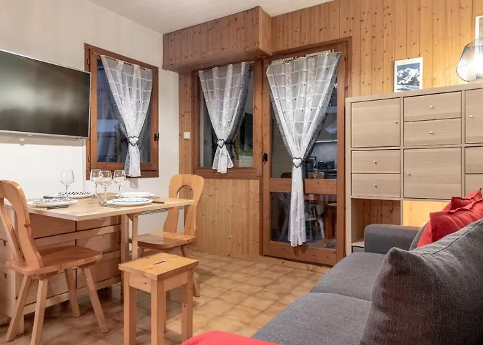 Jardin Du Mont Blanc Apartment *