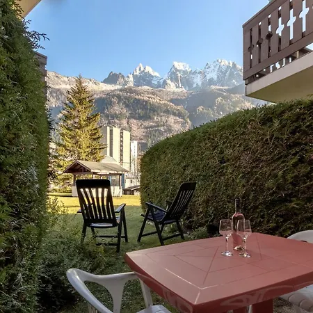 Jardin Du Mont Blanc Apartment *